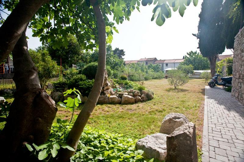 Pape Punat Hotel Екстериор снимка